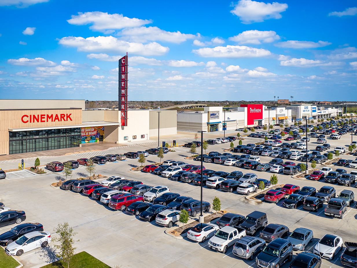 Pickleball court services in Missouri City, TX